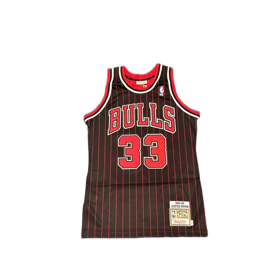 Mitchell And Ness Mitchell And Ness Auth Chicago Bulls S Sporttop Rd MN181722630095SPIPPS