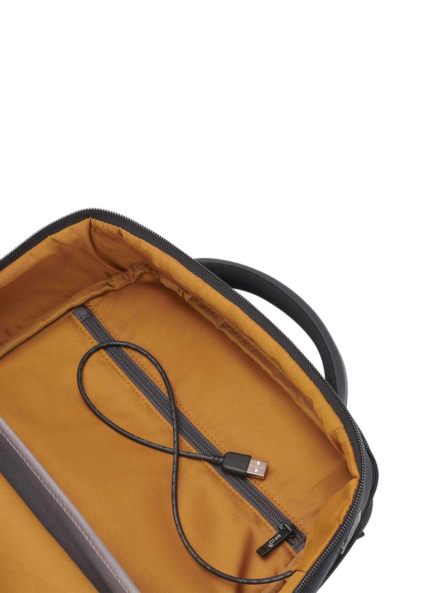 HEDGREN Drive Shoulder Bag