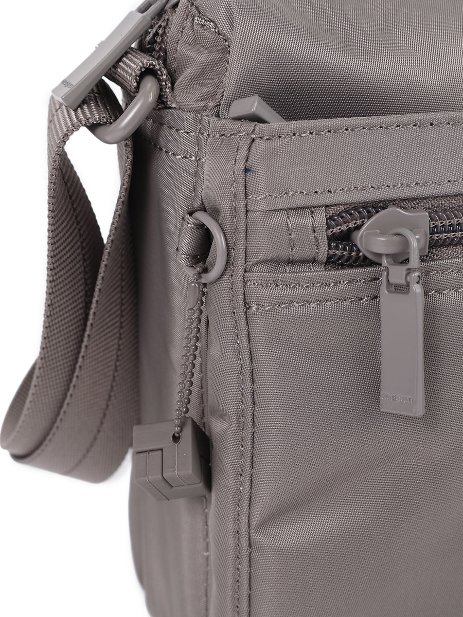 HEDGREN Eye Crossbody/Sling/Messenger