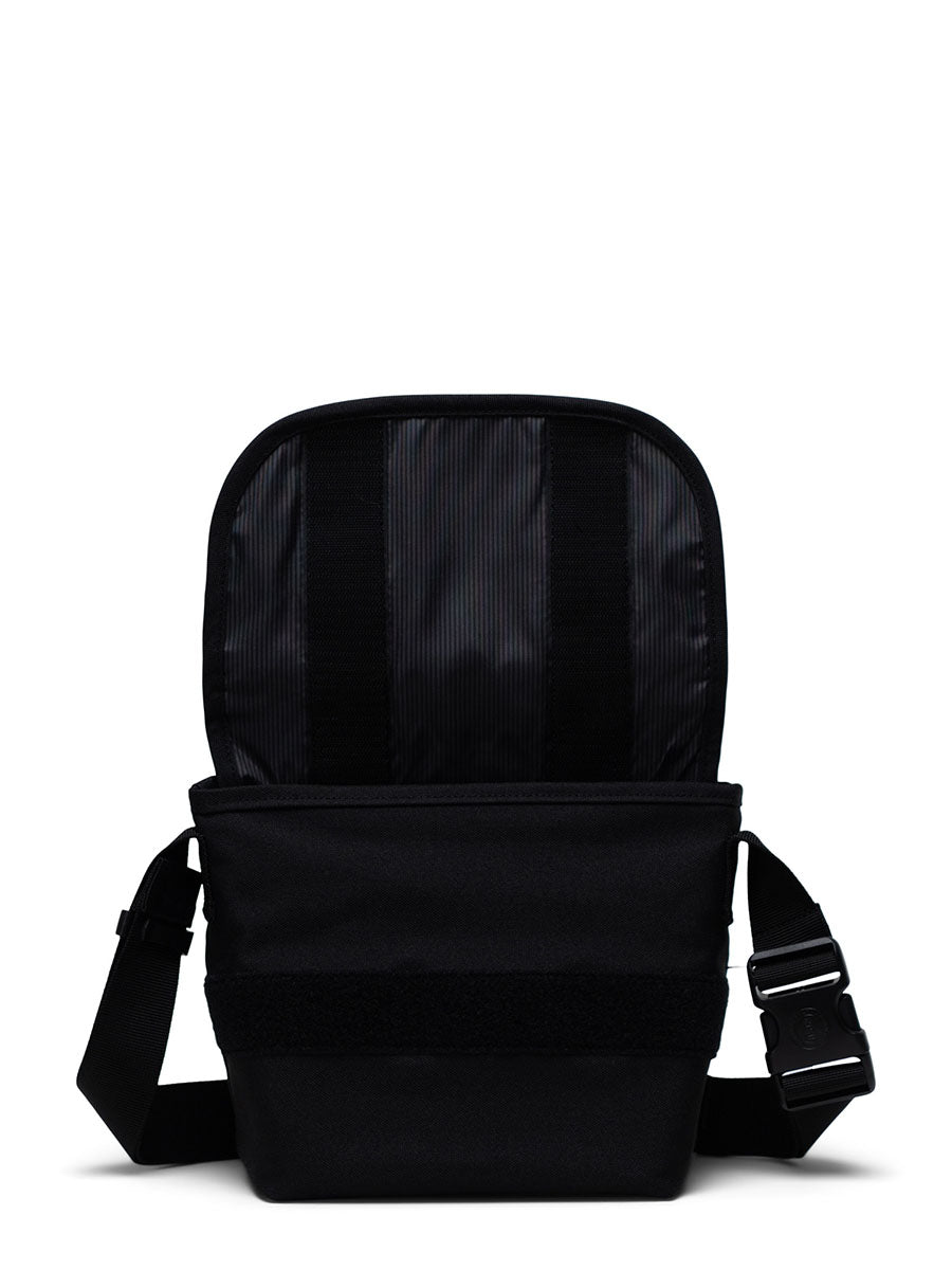 Herschel black messenger bag online