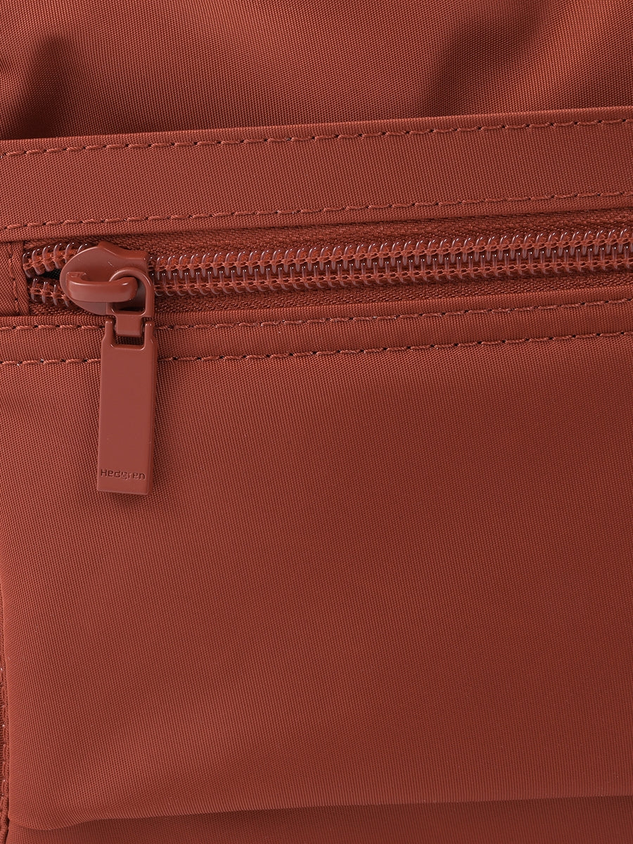 HEDGREN Eye Crossbody/Sling/Messenger