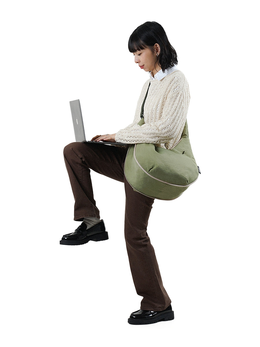 HELLOLULU Zion Crossbody/Sling/Messenger
