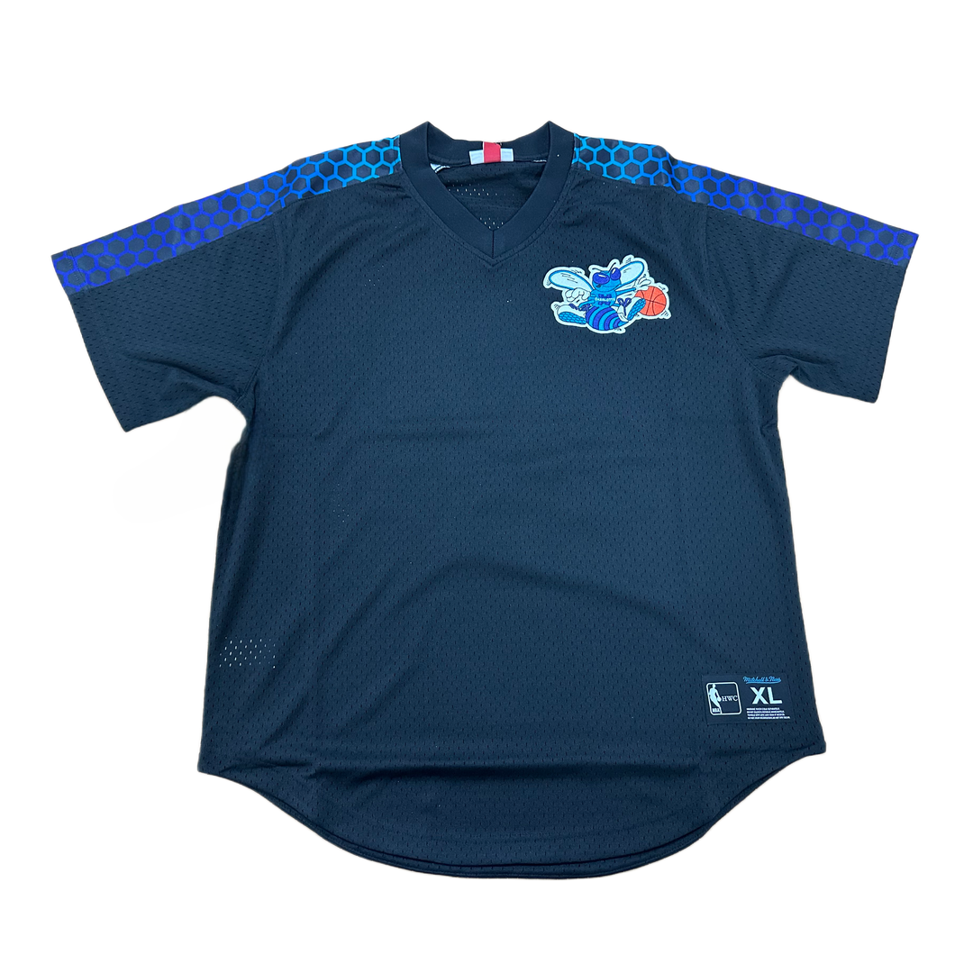Mitchell And Ness Mitchell And Ness Mesh V Neck Charlott Sporttop Blk MN182BA85CWCHOKCOJBLKM