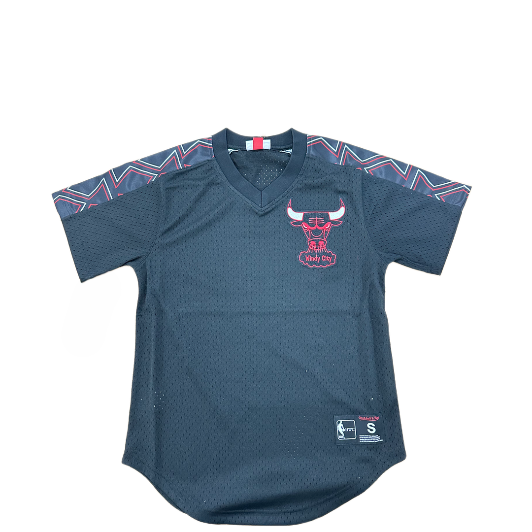 Mitchell And Ness Mitchell And Ness Mesh V Neck Chicago Sporttop Blk MN182BA85CXCBUKCOKBLKS