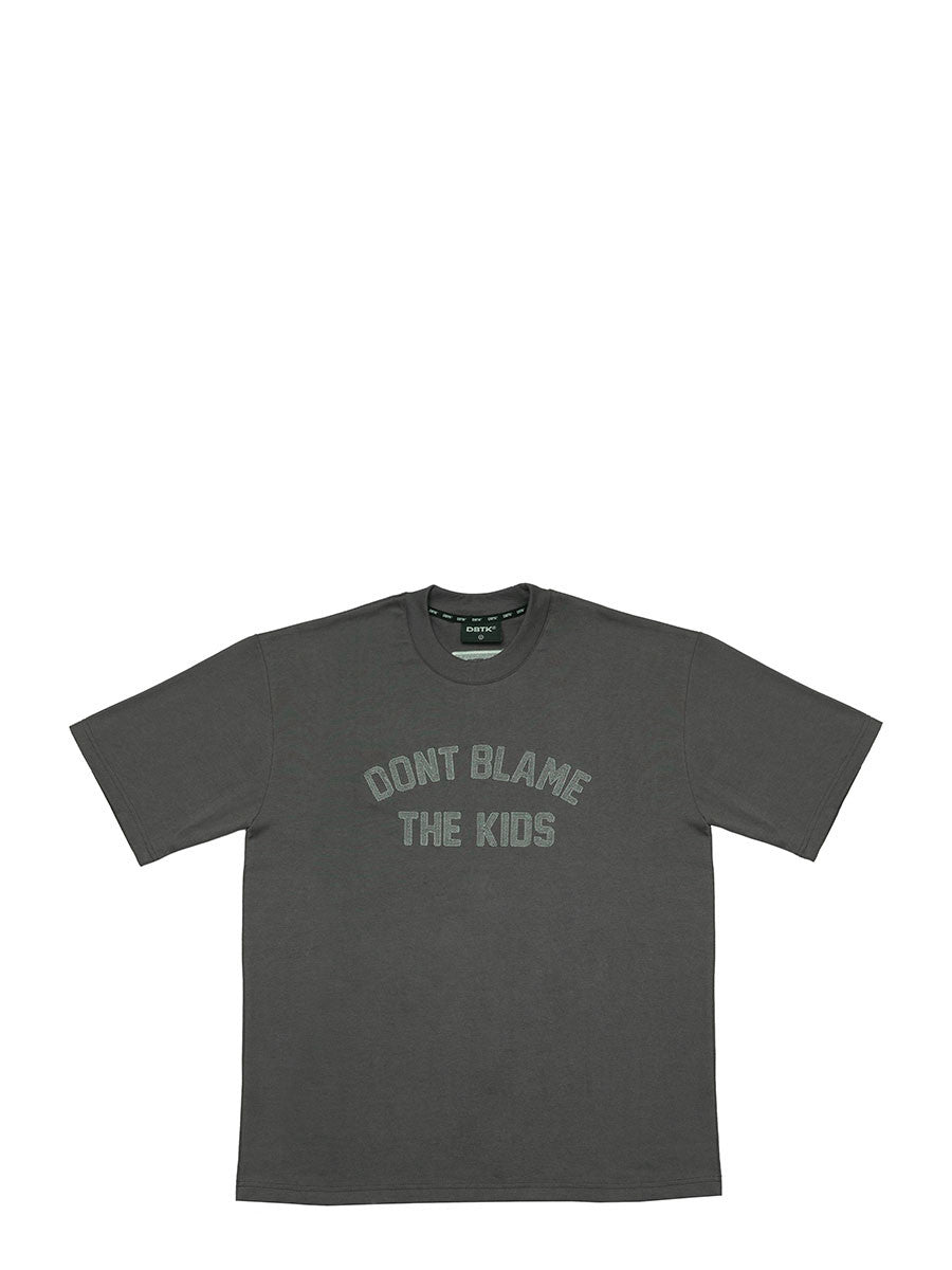DONT BLAME THE KIDS APPAREL CO ELEM CHAIN STITCH TEE EMB